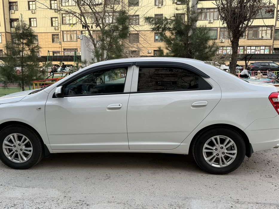 Chevrolet Cobalt 2020 — 4