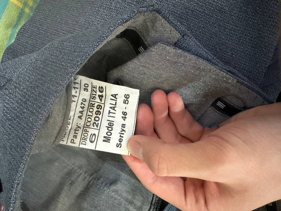 Двубортный костюм