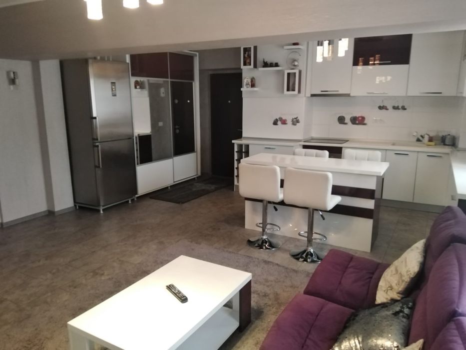 Ofer spre inchiriere apartament 4cam