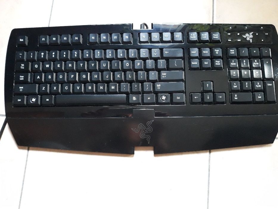 Геймърска клавиатура Razer