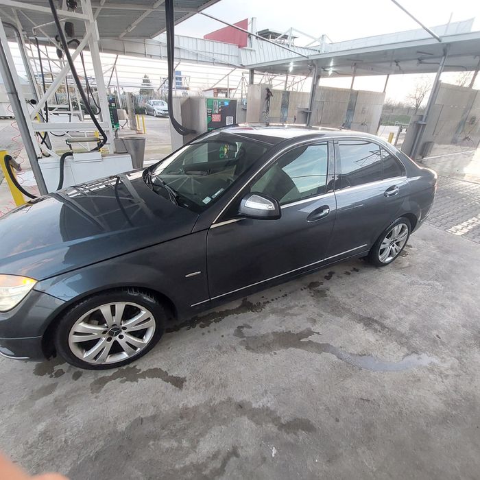 Mercedes benz C220