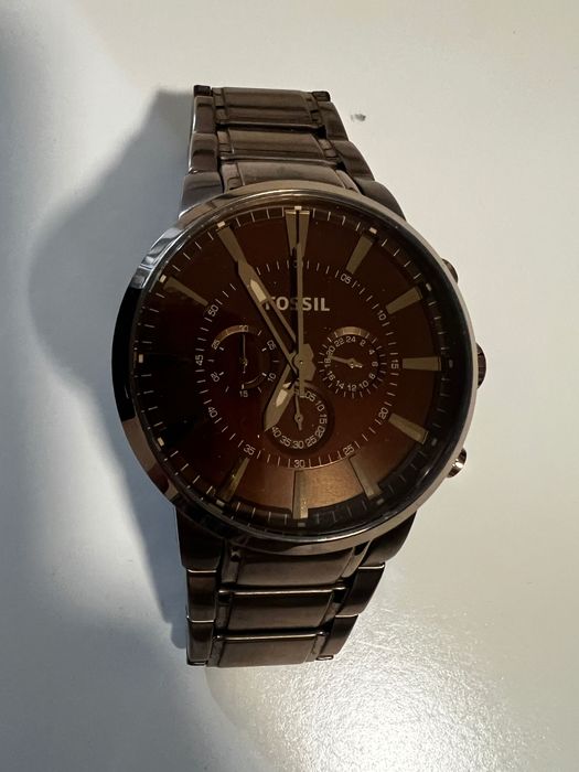 Ceas Fossil,purtat foarte putin