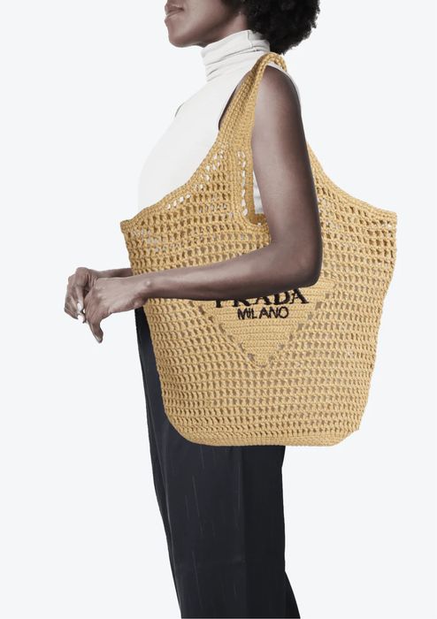 Лятна чанта Prada rafia
