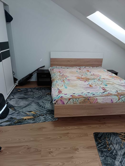 Vând apartament Sânpetru