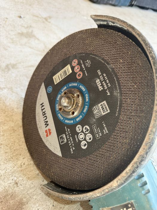Makita GA9020R 230mm