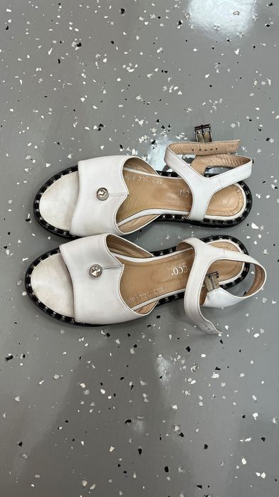 Продам летние сандали