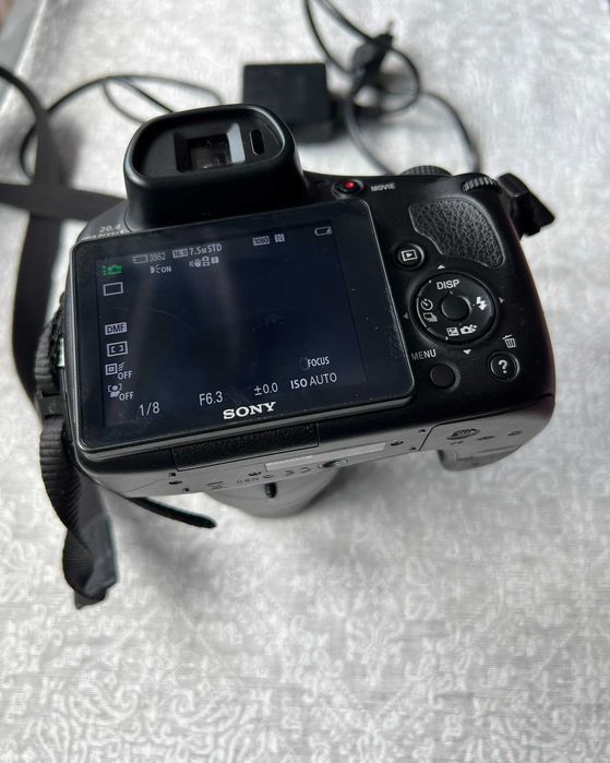 Aparat foto video Sony Cyber-shot DSC-HX400V – Monstrul cu zoom de 50x!