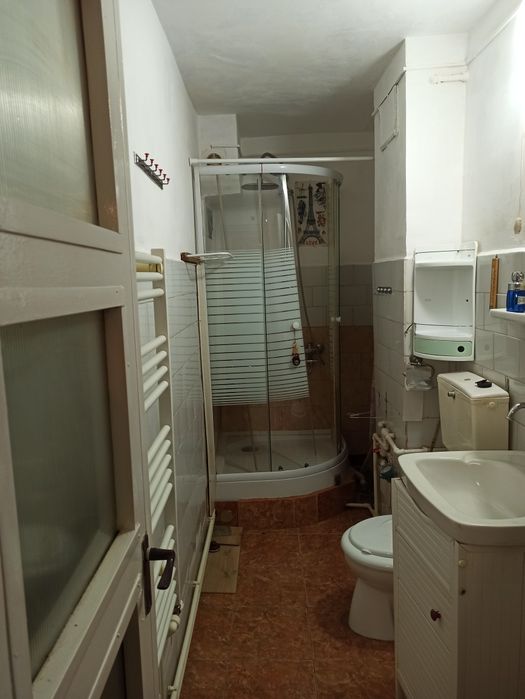 Vând apartament cu o camera