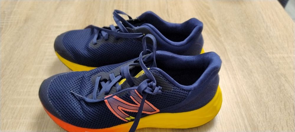 Adidași New Balance