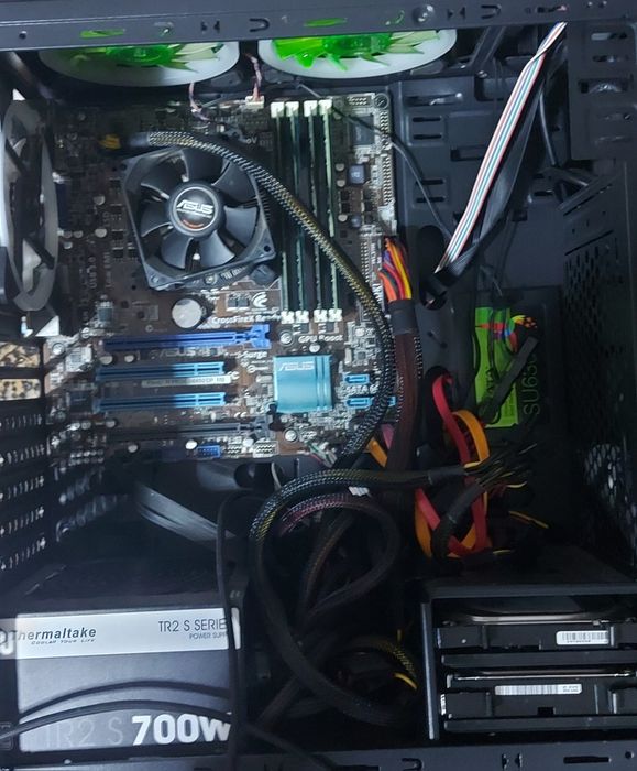 Calculator placa video sursa ram procesor tot la el