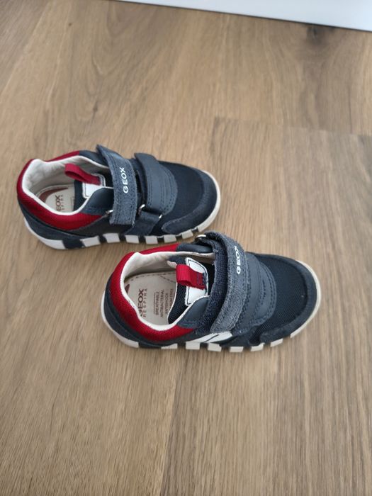 Vând papuci Geox Nr 23