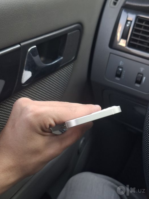 iPhone 12 mini ochilmagan