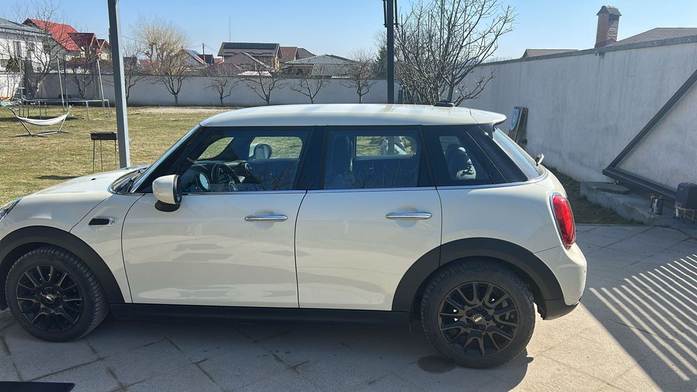 Vând Mini Cooper One