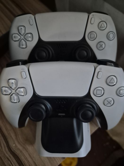 Продам Геймпады для PS5