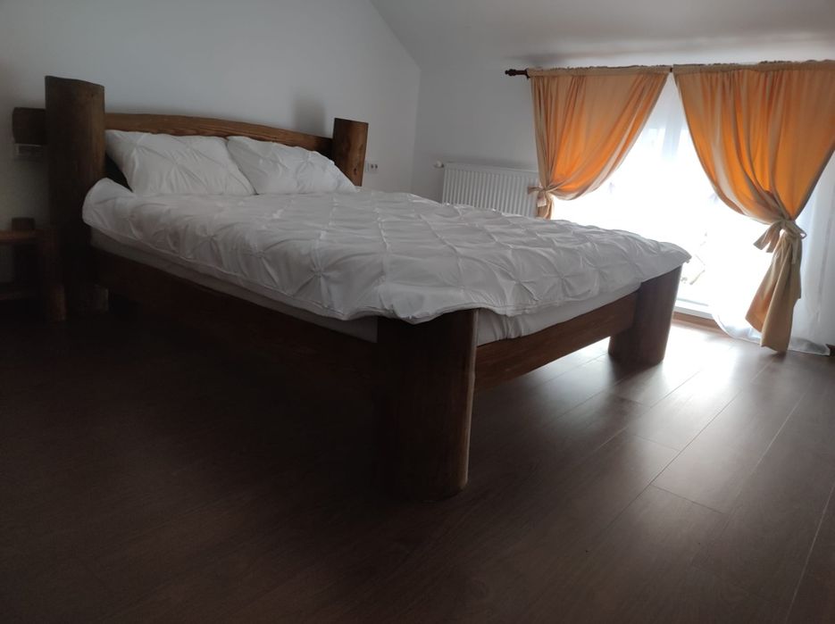 Casă de închiriat