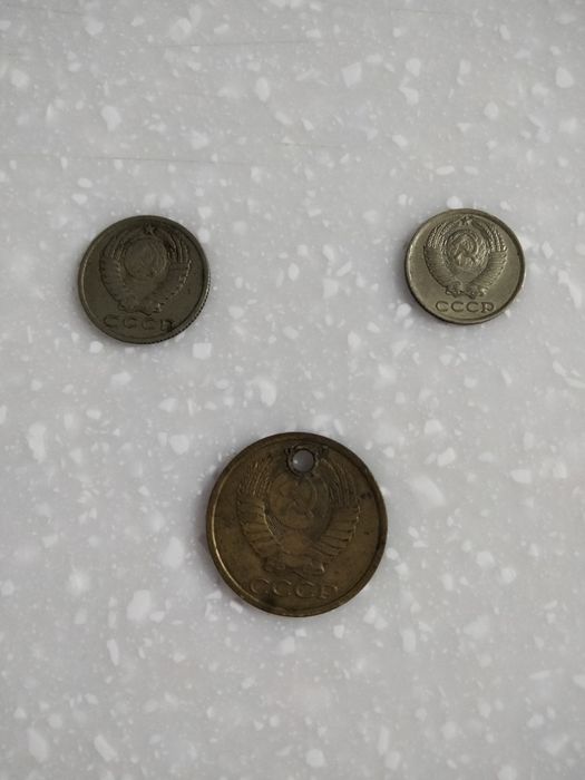 Продаются монеты