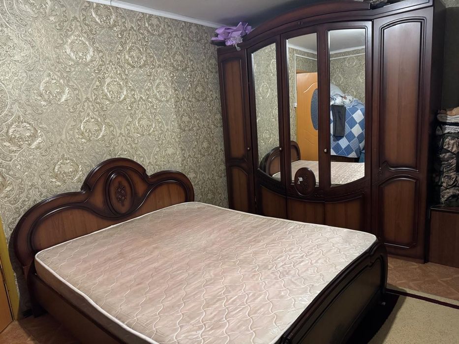 Продам шифонер+кровать