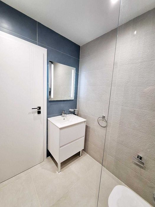 Продава се Тристаен апартамент в София, Красна поляна 1 - 102 кв.м за 725 €/кв.м - Снимка #10