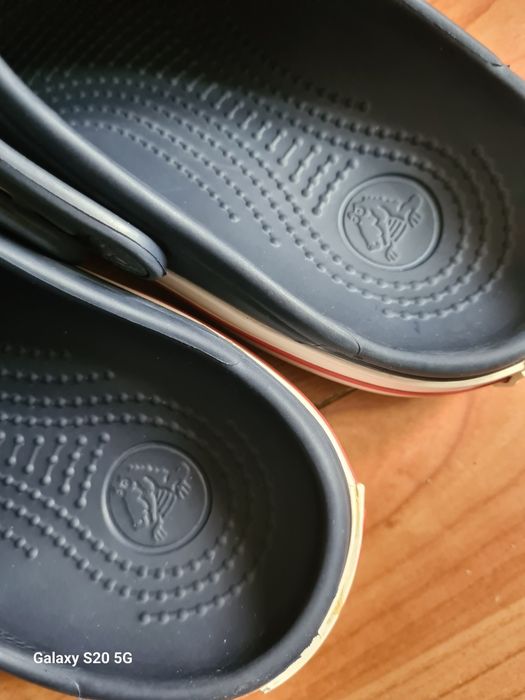 Slapi unisex Crocs Crocband, mărimea 33 - 34