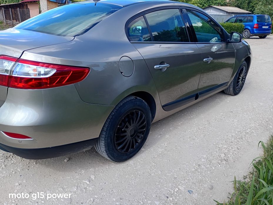 Vând Renault fluence