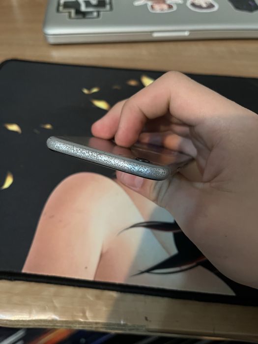 Продаю iPhone 6s