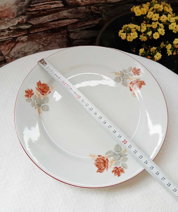 Български порцеланови чинии