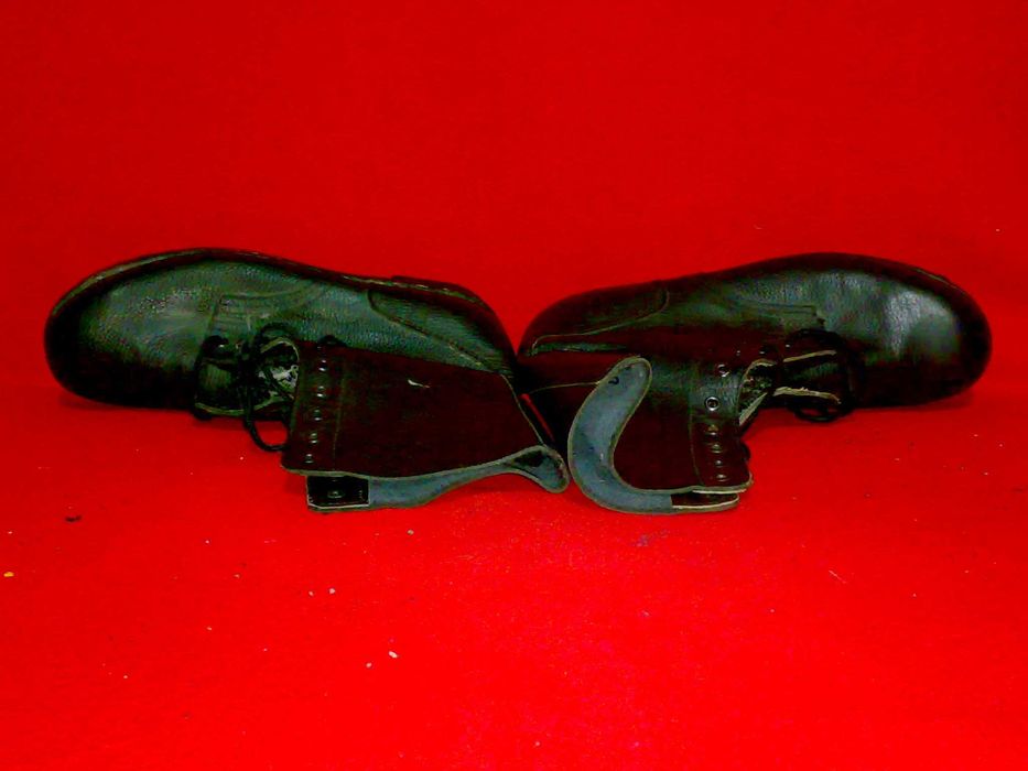 Bocanci de munte bărbătești mărimea 44