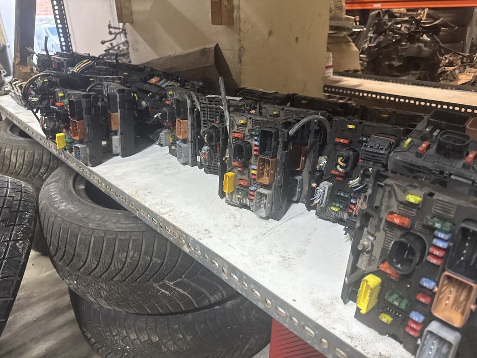 Бушониер бушонно табло БСМ Пежо Ситроен/ BSM Peugeot Citroen