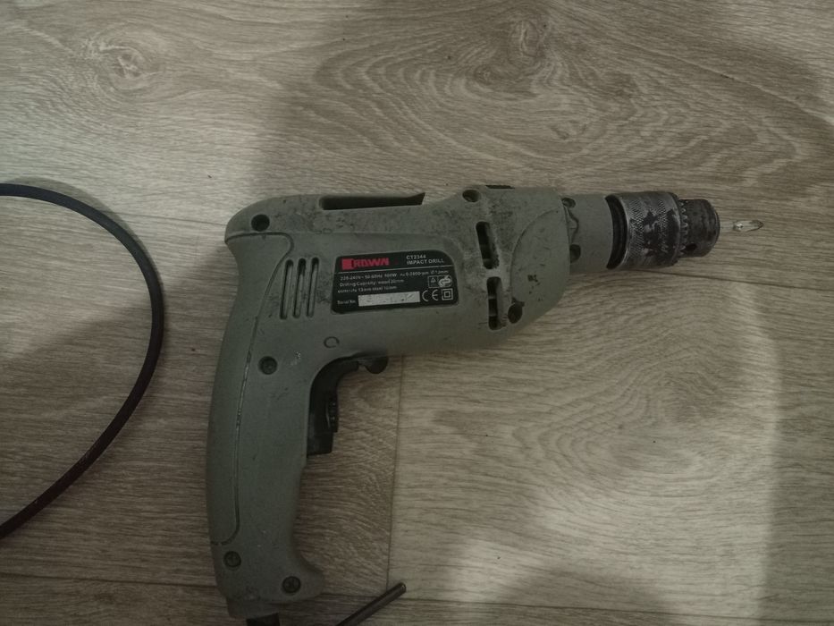 Дрель Crown проводная