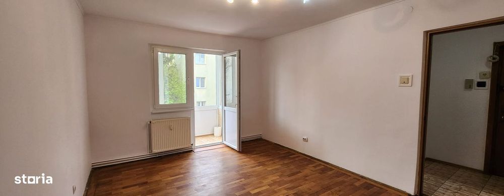Apartament 2 camere Str. Harmanului in Centrul Civic, etaj 3/4, balcon — fotografia 1