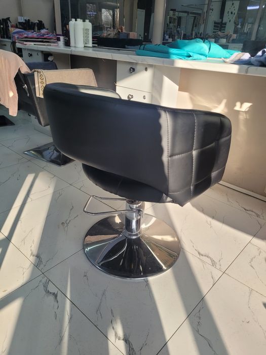 Кресло парихмахерское хорошый