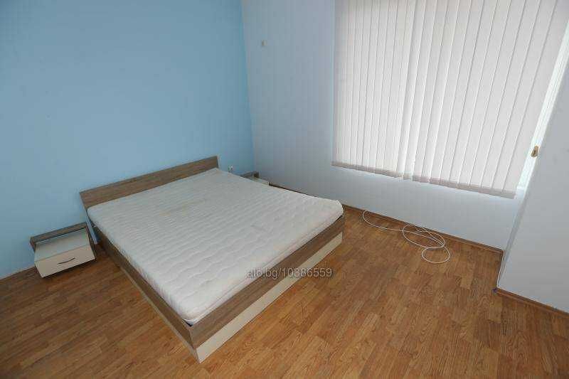 Дава се под наем Тристаен апартамент в Бургас, Лазур - 88 кв.м за 688.5 € - Снимка #4