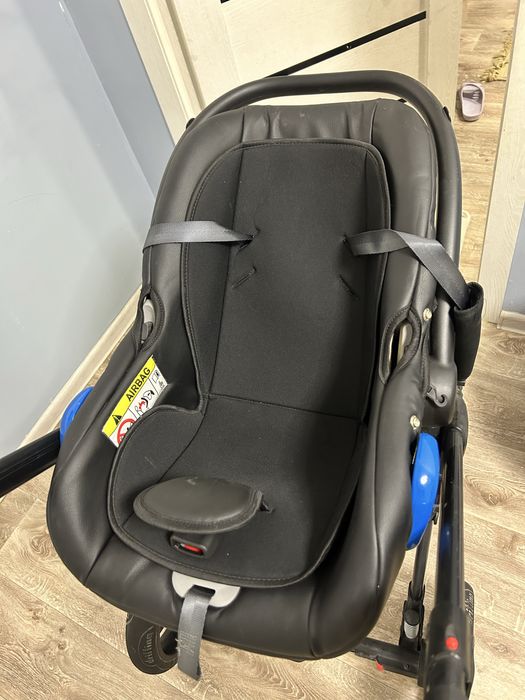 Коляска б/у с автокреслом