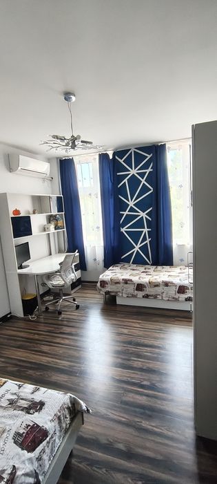 Дава се под наем Тристаен апартамент в Враца, Център - 80 кв.м за 331.5 € - Снимка #3