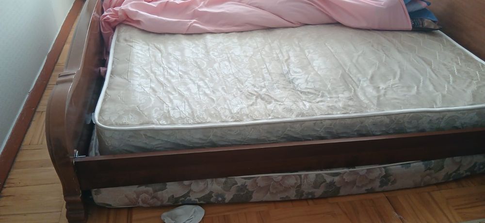 Матрас б.у в хорошем состоянии