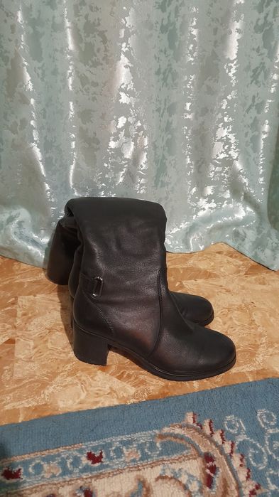 Кожаные сапоги новые