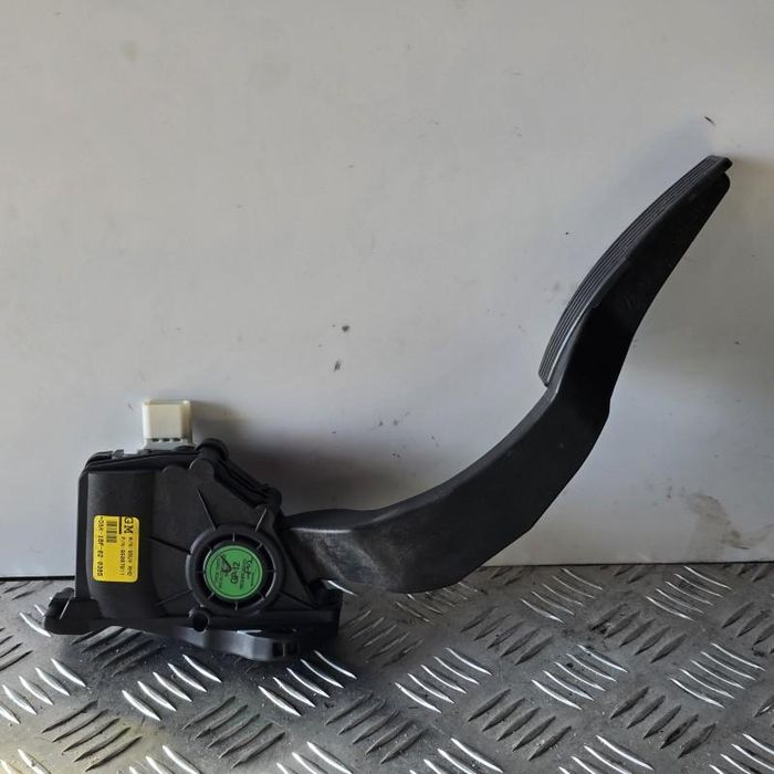 Pedala acceleratie Opel Mokka X 1.4i A14NET