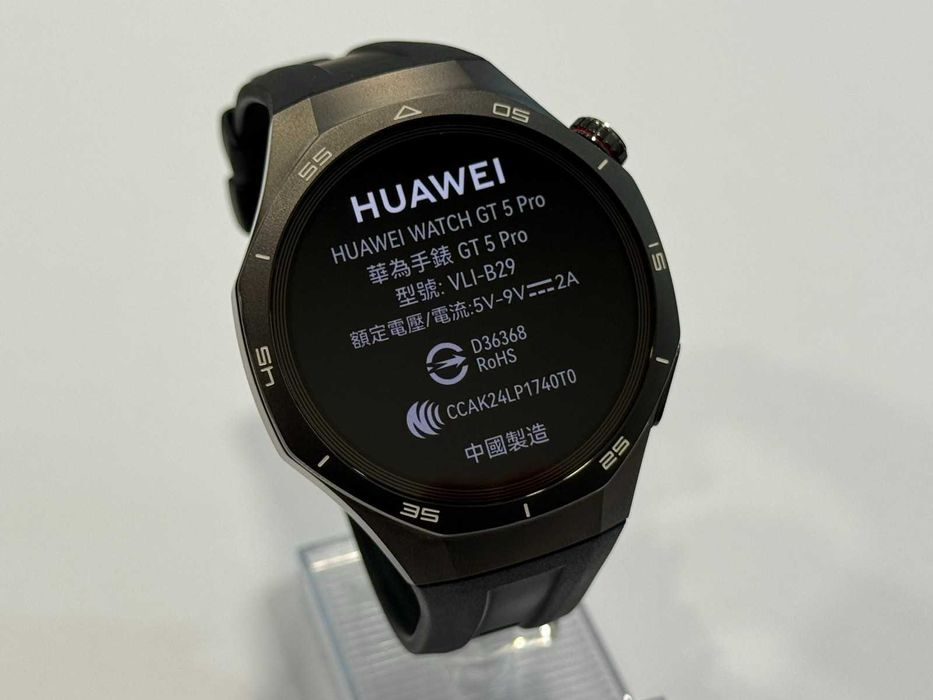 Смарт часовник Huawei GT 5 Pro