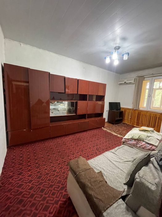 Чиланзар 19. Продажа. Срочно. 3 х комнатная