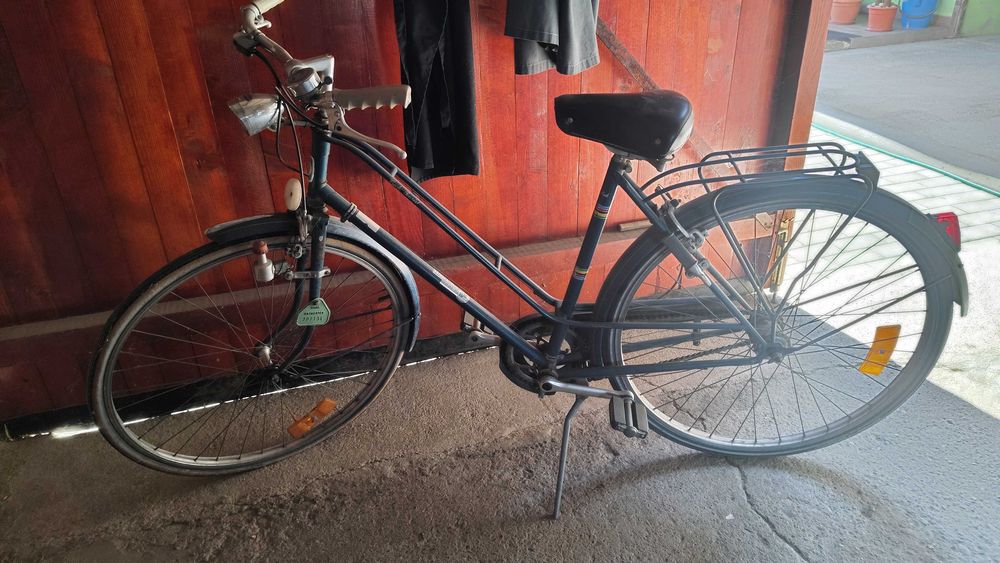 Vând bicicletă damă