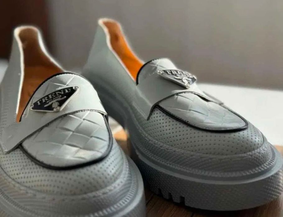 Mocasini gri, mărimea 37