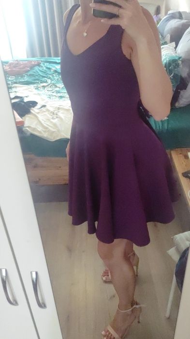 Изключително секси лилава рокличка на МЕГЗ...С размер