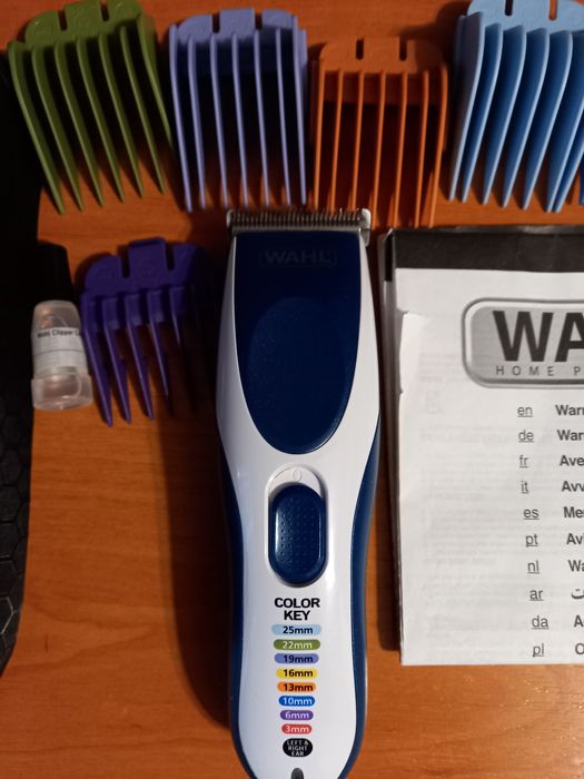 Продам машинку для стрижки волос .