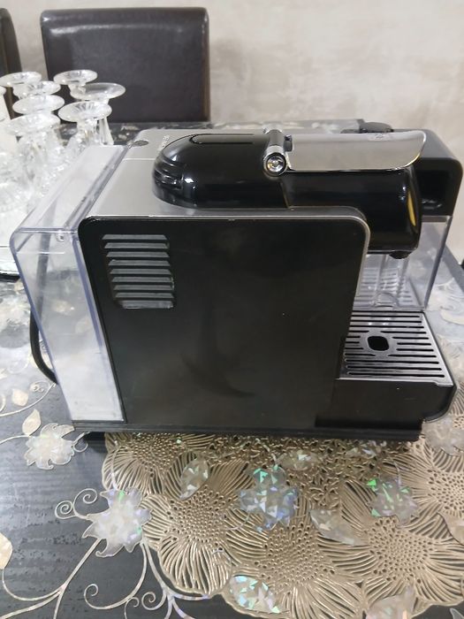 Delonghi nespresso latissima plus