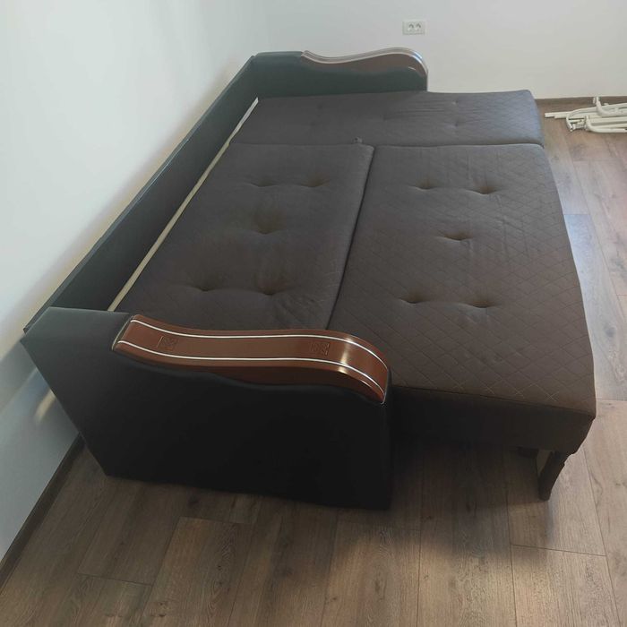Canapea Coltar extensibila cu doua lazi de depozitare - Maro - Stare foarte buna 2.4m / 1.45m