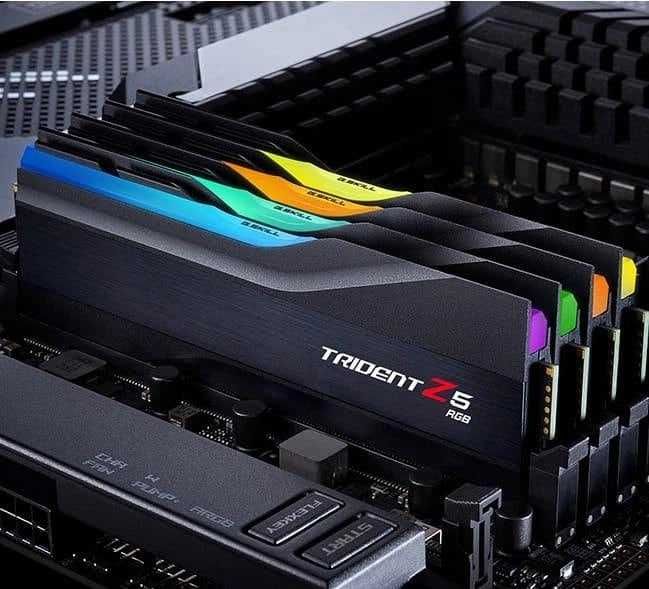 Модуль памяти G.Skill Trident Z5 RGB 2x24 48GB / 7200mhz и 8000Мгц