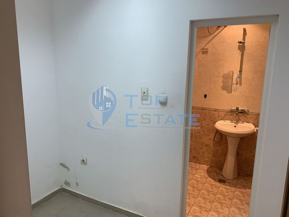 Продава се Магазин в Велико Търново, Център - 115 кв.м за 685 €/кв.м - Снимка #4