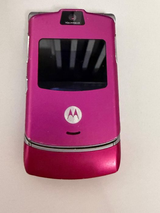 Telefon Samsung v3