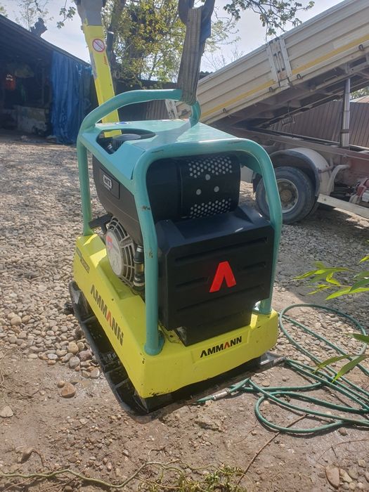 Vând placă compactoare AMMANN APR 30/50