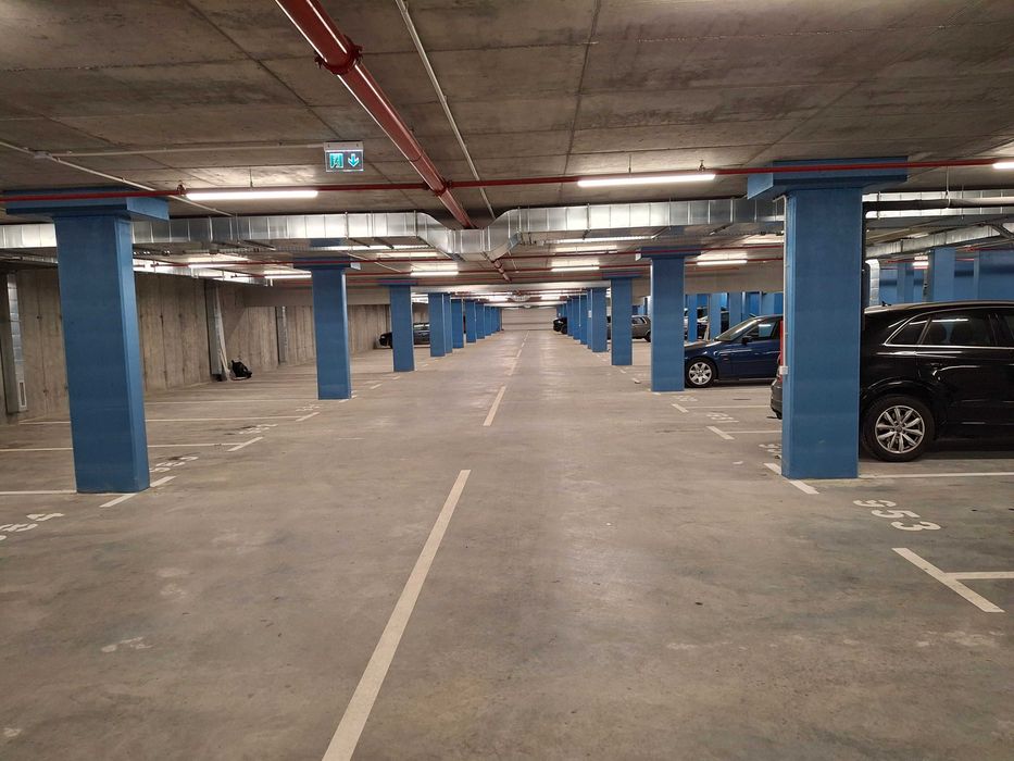 Паркомясто под наем